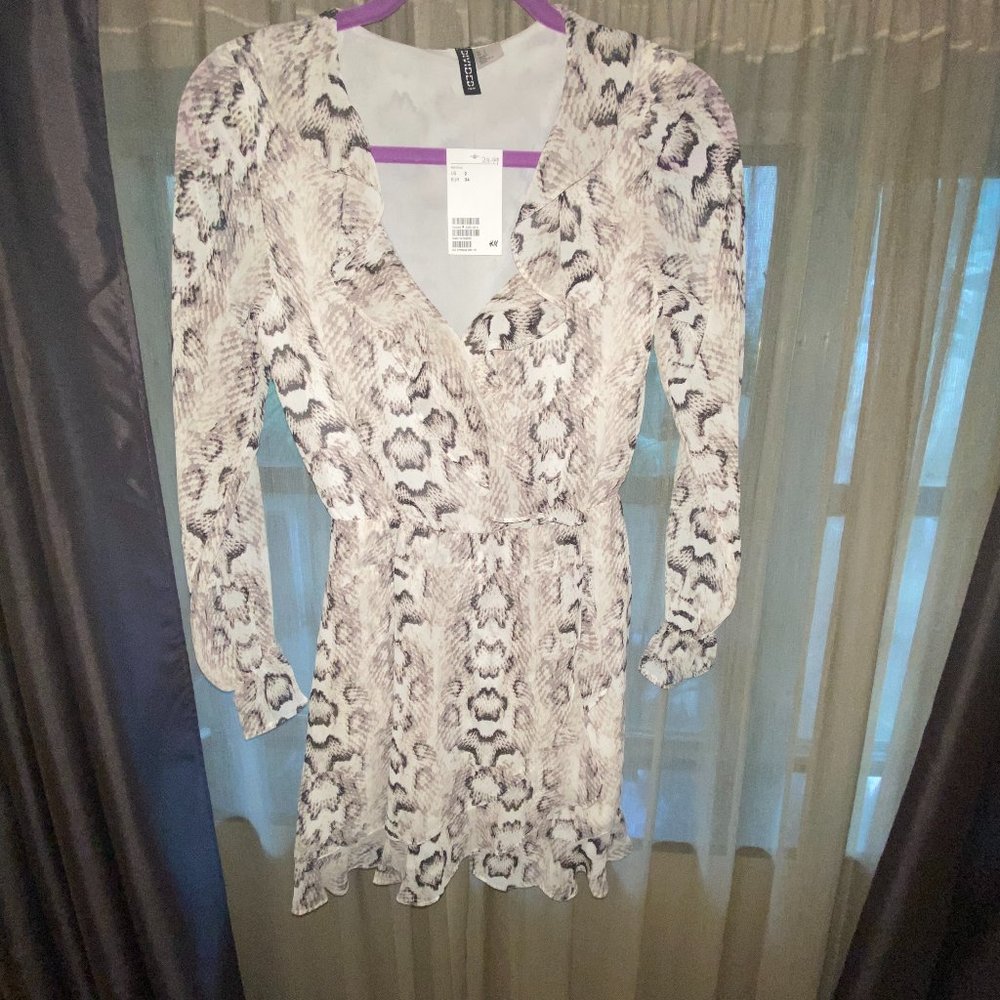 H&M NWT Snakeskin Dress Size 2